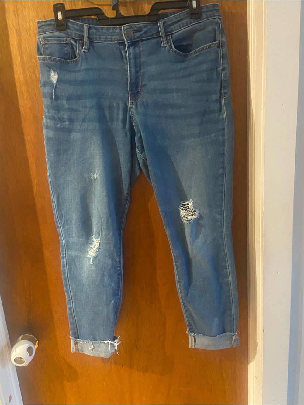 ANA Classic Distressed Women’s Mid Rise Jeggings Jeans Size 14